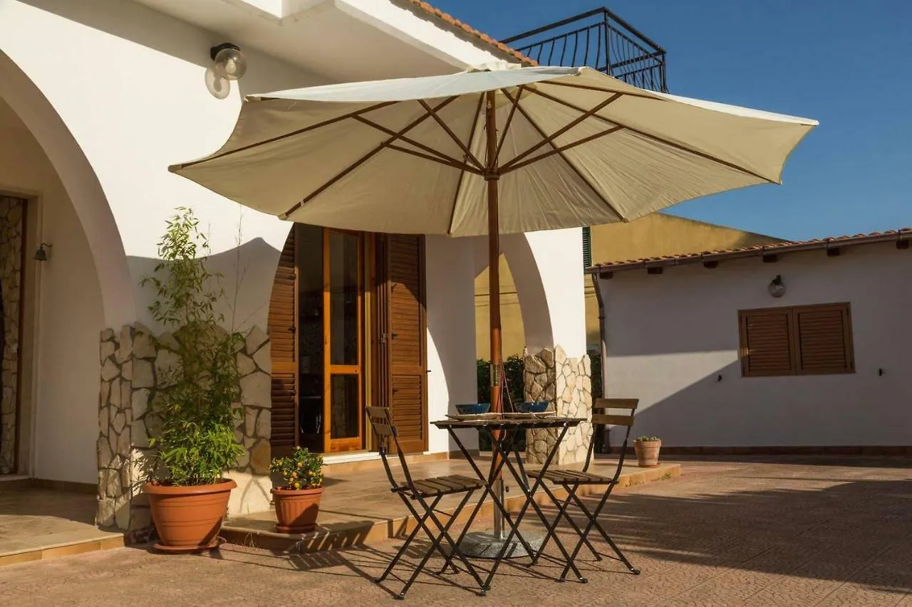 Manta Bianca Villa Siracusa Sicily Plemmirio... シラクーサ